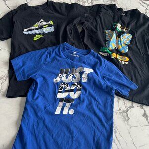 Nike Boys Kids Set of 3 Tee Shirts Medium